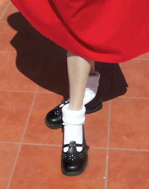 white-ankle-socks-mary-janes
